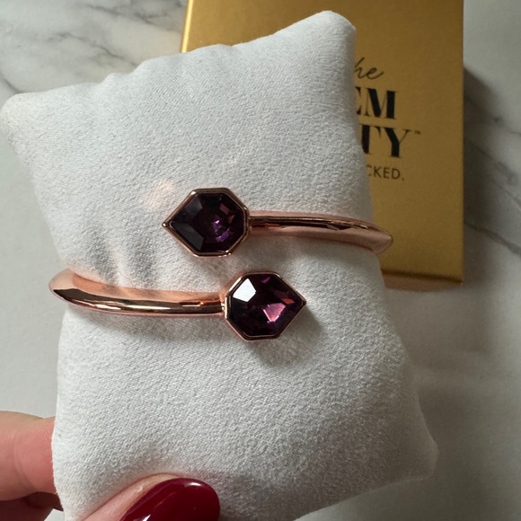 BP Gem Society Holiday Bracelet Stack 💜 - Picture 5 of 10